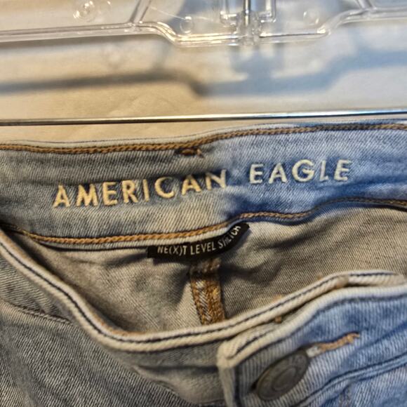 American Eagle Low rise Flare denim Jeans Ripped Distressed Knee Size 16 R - Picture 4 of 7